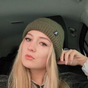 Meet your Posher, Gabrielle